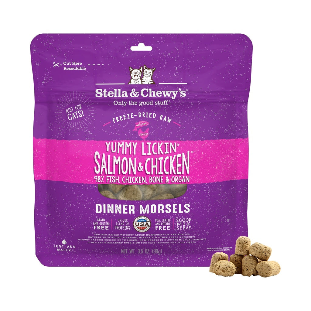 Stella & Chewy’s Yummy Lickin’ Salmon & Chicken Freeze-Dried Raw Dinner Morsels for Cats, 3.5 oz