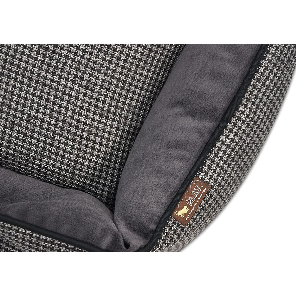 Houndstooth Lounge Bed close up 