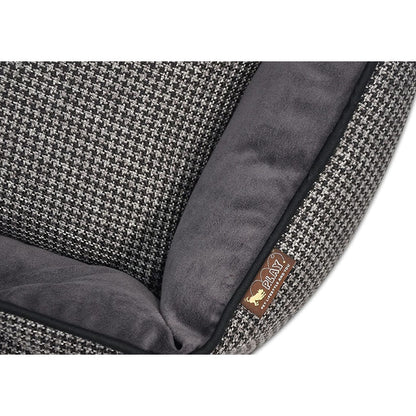Houndstooth Lounge Bed close up 
