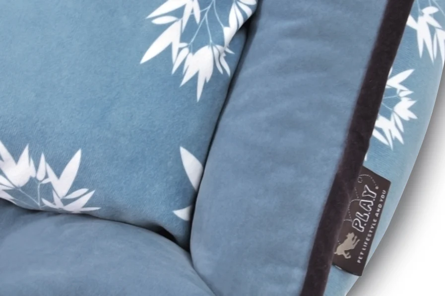 Bamboo Lounge Bed Ocean Blue close up