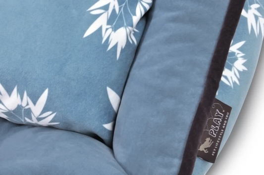 Bamboo Lounge Bed Ocean Blue close up